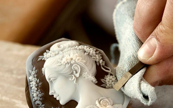 Arte e tradizione a Palazzo Vallelonga