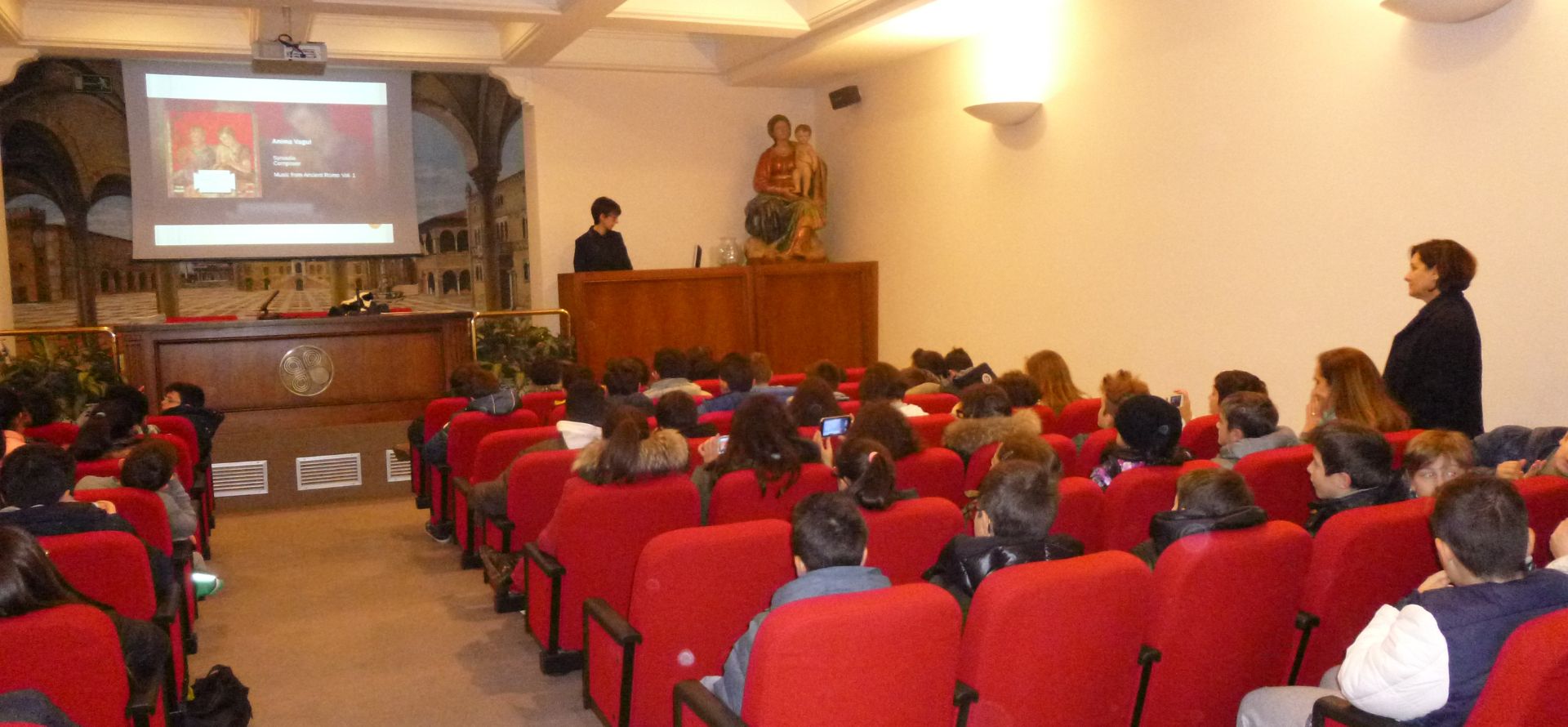 Alla scoperta del Teatro Romano di Fermo