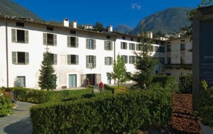 Biblioteca "Luigi Credaro"