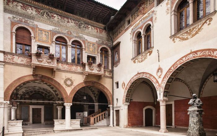 Una casa per la Cassa di Risparmio