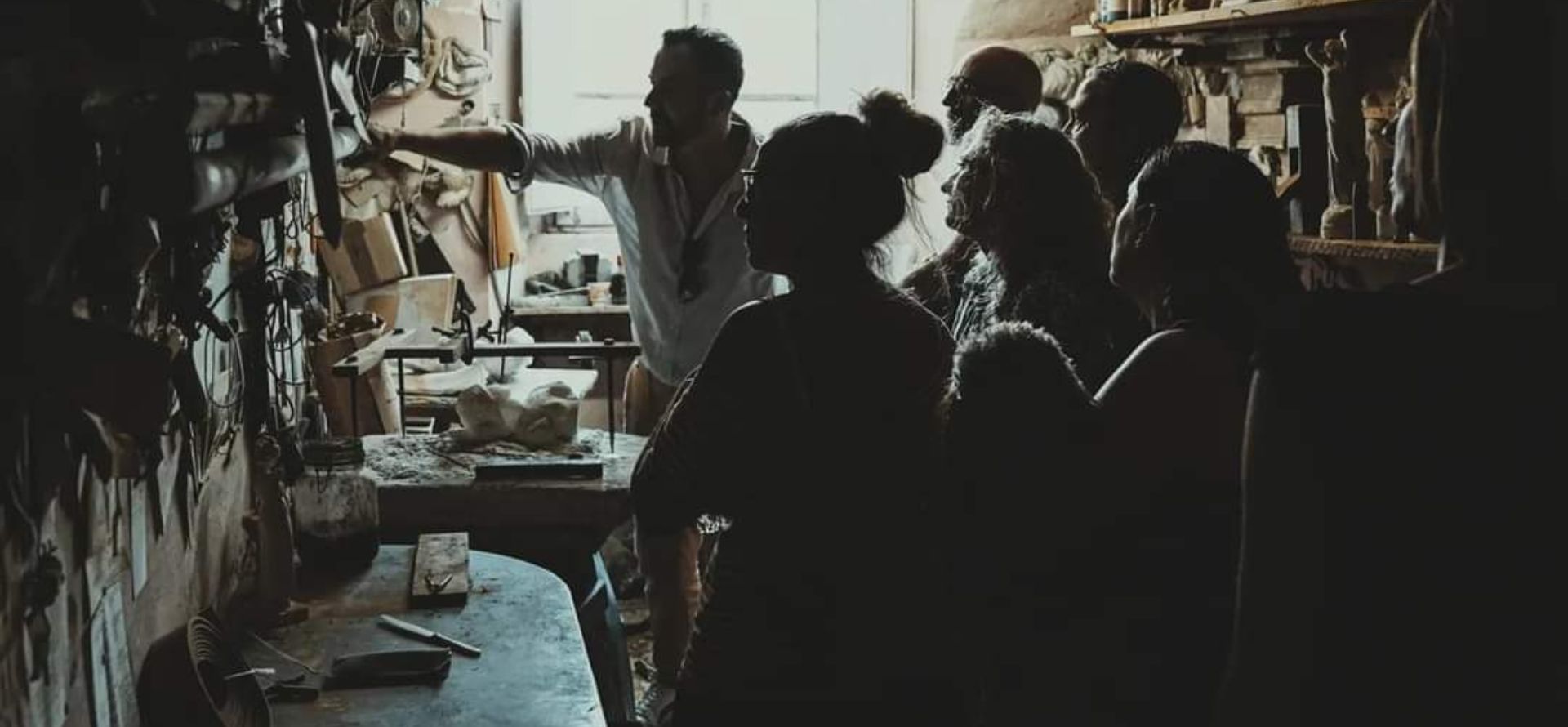 Visita guidata con artista-esposizione “I Tesori dell'alabastro"