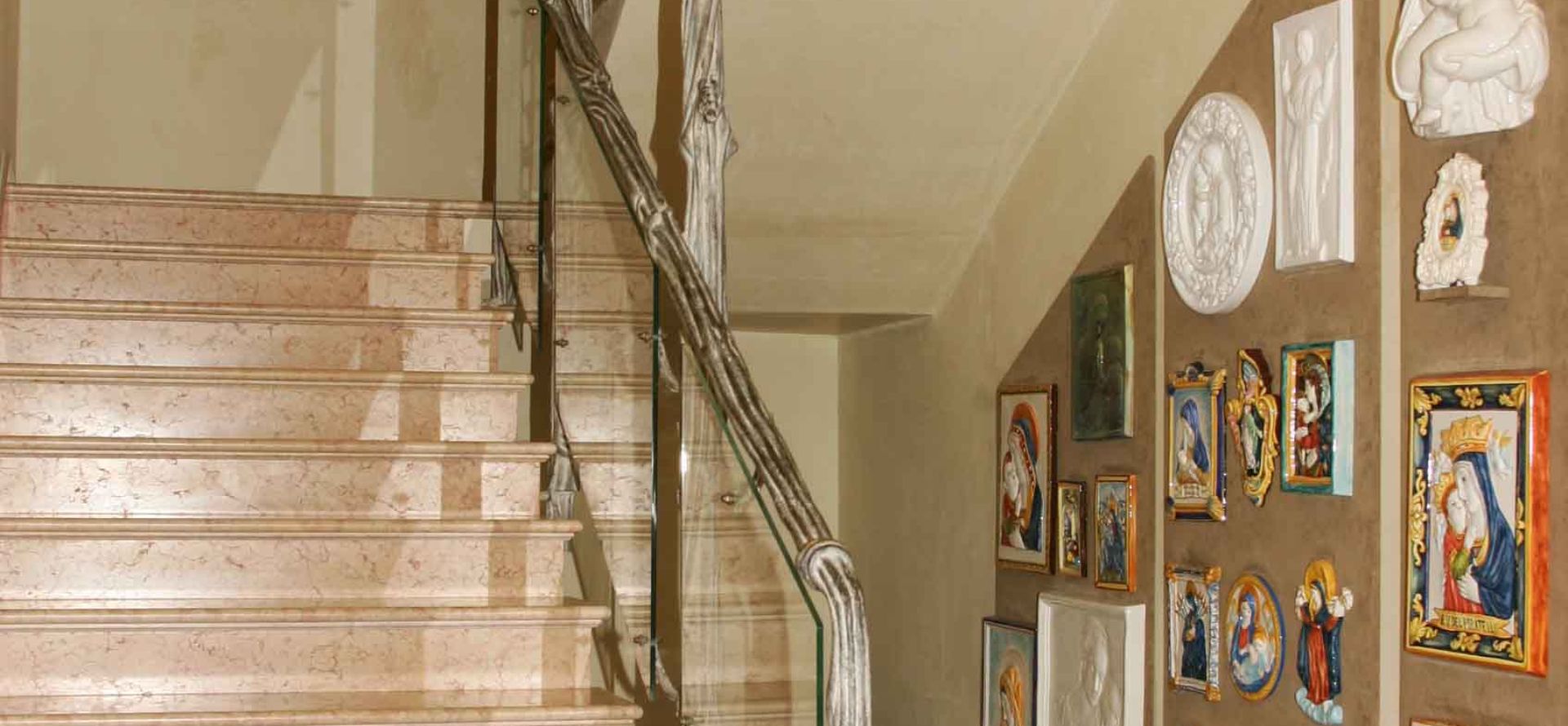 Locali direzionali della Banca di Imola