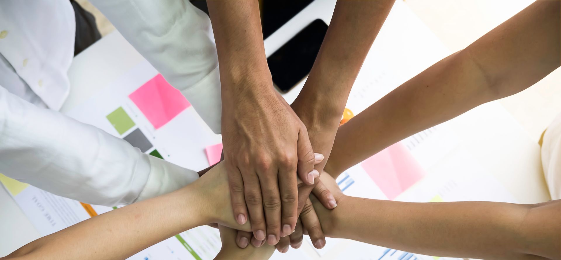 Leadership autorevole ed equilibrio. Forza femminile, cuore cooperativo