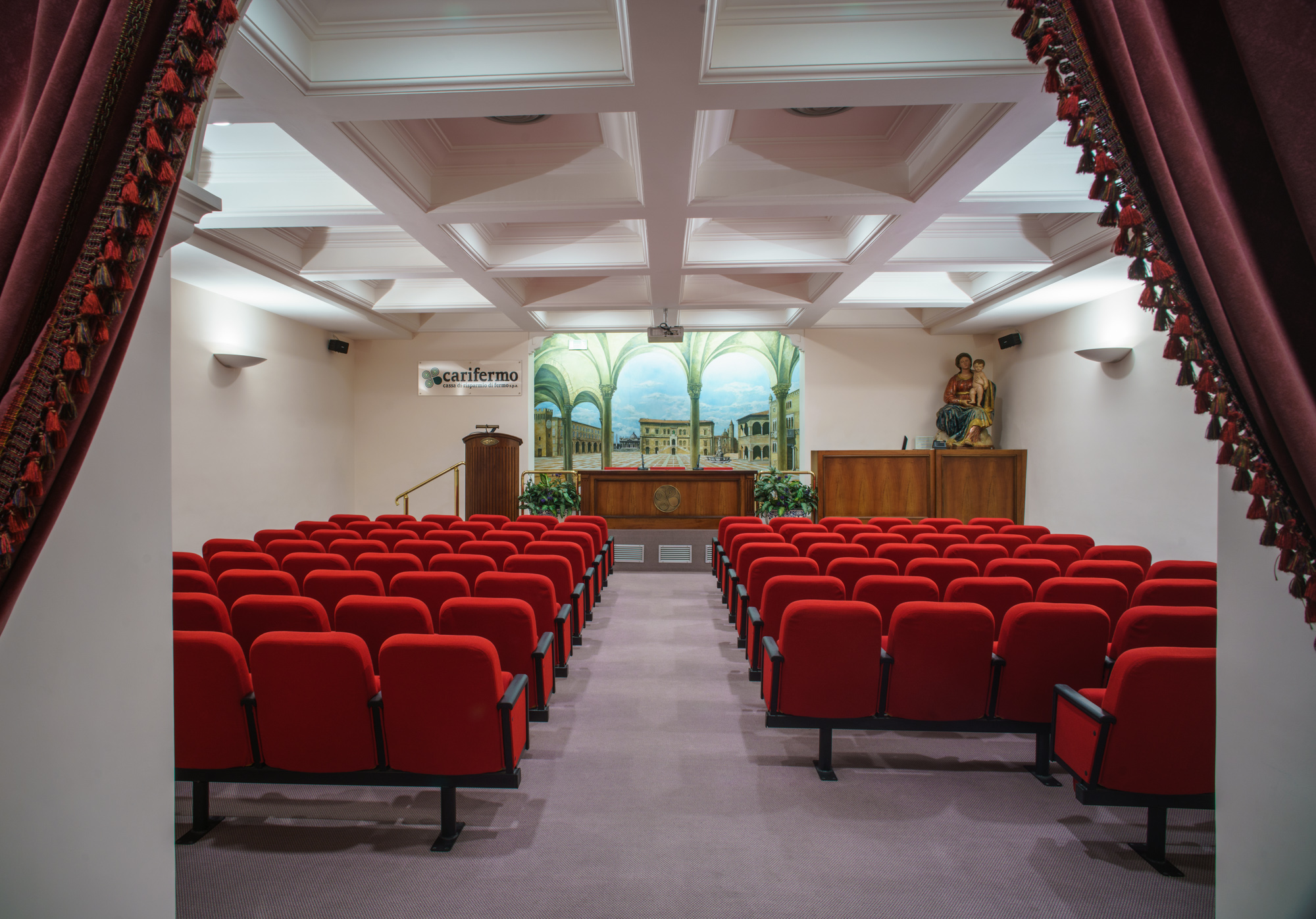 I luoghi della Cassa di Risparmio di Fermo